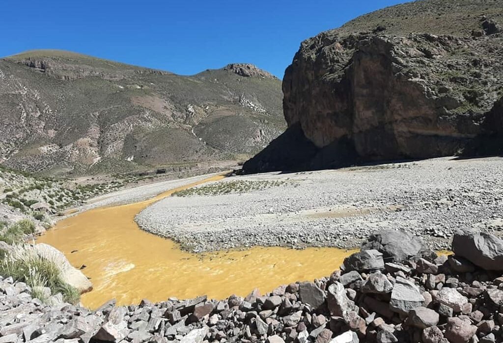 Emergencia Rio Coralaque y Rio Tambo