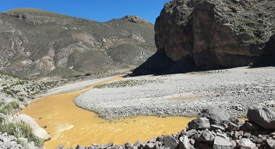 Emergencia Rio Coralaque y Rio Tambo