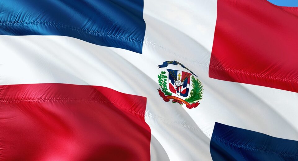 Republica dominicana empresa minera